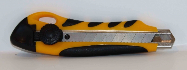 Cuttermesser Duoplast mit Feststellschraube 18 mm